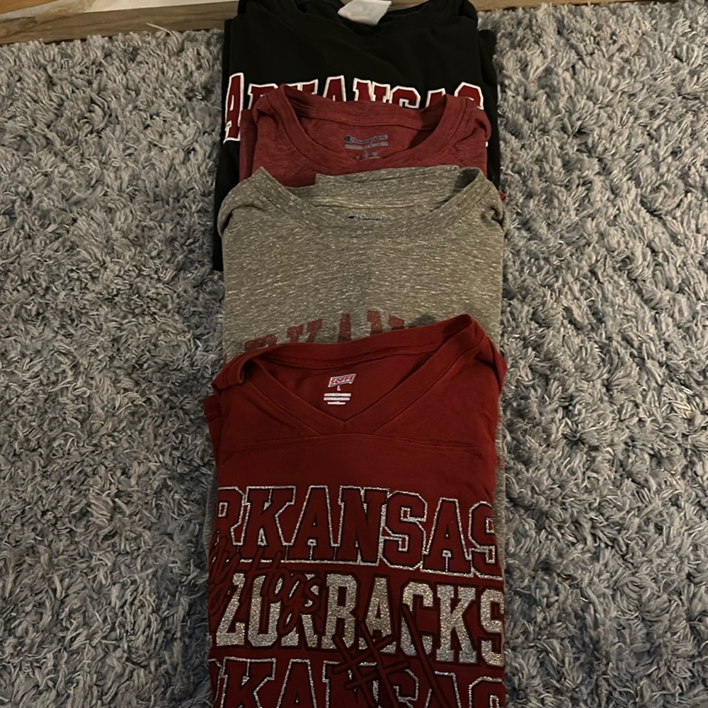 Women’s Arkansas Razorback T-shirt bundle, size large